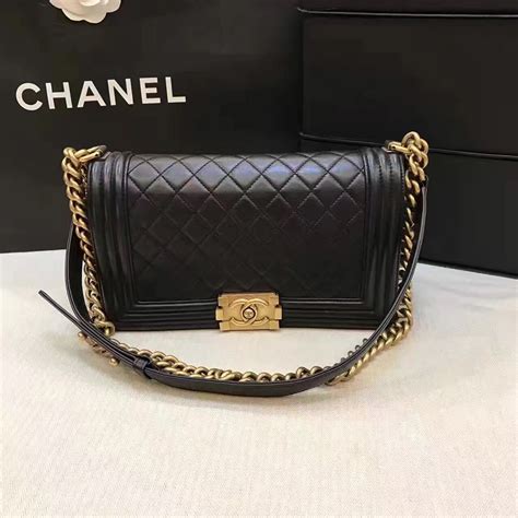 chanel boy bag prijzen|Chanel boy bag price 2021.